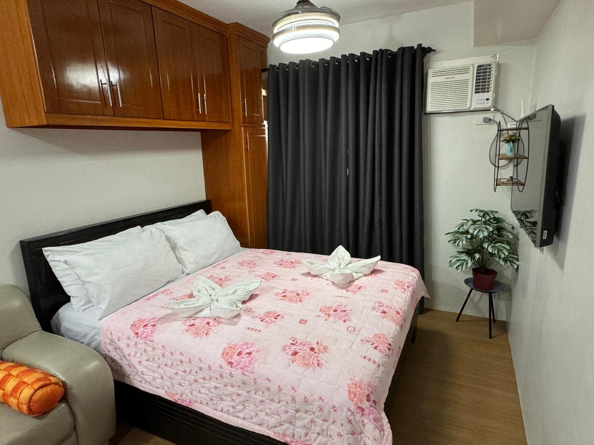 Cozyvilla At Pine Suites Tagaytay 2Br Or Studio With Free Parking 2Br In Basement Parking And Studio In Offsite Parking Tagaytay City Exterior photo
